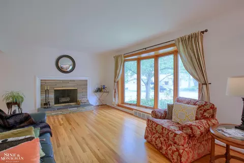 367 Belanger, Grosse Pointe Farms, MI 48236 photo 4