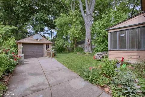 367 Belanger, Grosse Pointe Farms, MI 48236 photo 27