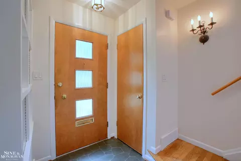 367 Belanger, Grosse Pointe Farms, MI 48236 photo 2