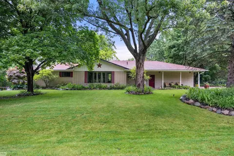 8183 Pippen, Romeo, MI 48065