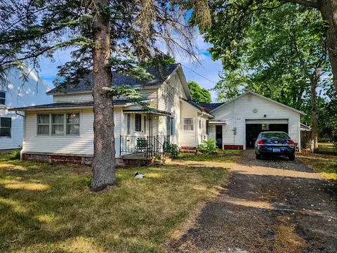 210 E Sixth, Clare, MI 48617