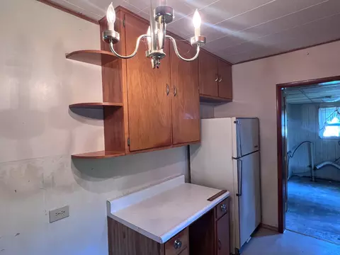 210 E Sixth, Clare, MI 48617 photo 10