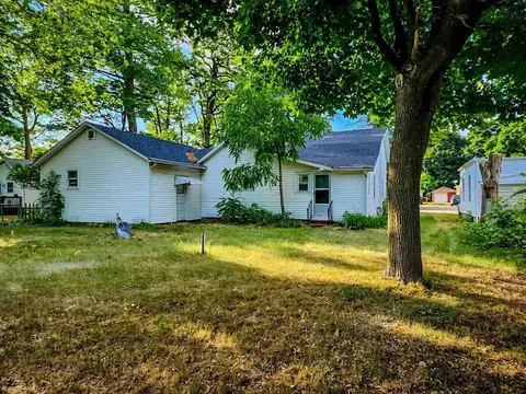 210 E Sixth, Clare, MI 48617 photo 7