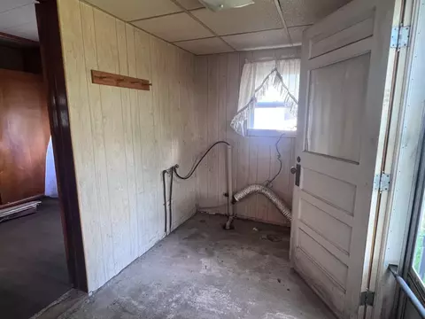 210 E Sixth, Clare, MI 48617 photo 35