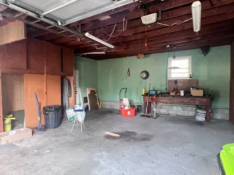 210 E Sixth, Clare, MI 48617 photo 37