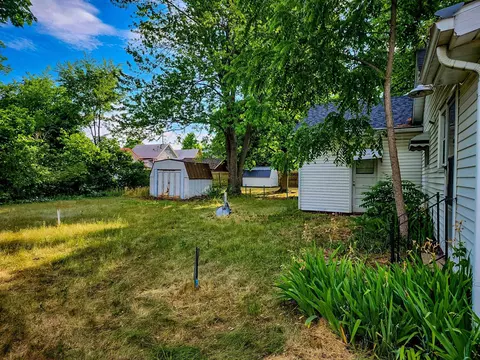 210 E Sixth, Clare, MI 48617 photo 6