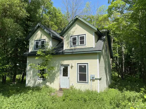 31258 Tapiola Rd, Pelkie, MI 49958