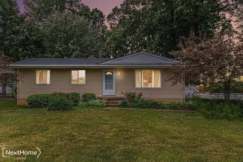 5465 Meadowcrest, Flint, MI 48532 photo 2
