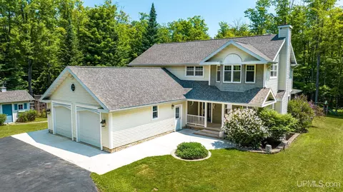 103 Westland Dr, Baraga, MI 49908