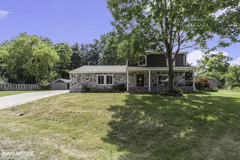 3200 Spring, Rochester, MI 48306
