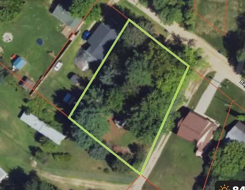 4295 Bay Rd, Gladwin, MI 48624 photo 3