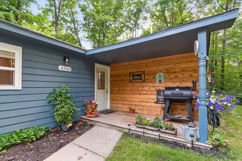 4350 E Arnold, Harrison, MI 48625 photo 2