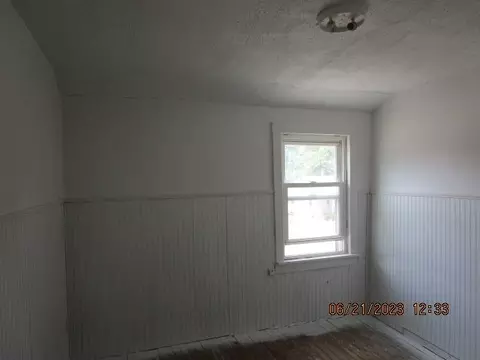 3250 Walton, Flint, MI 48504 photo 9
