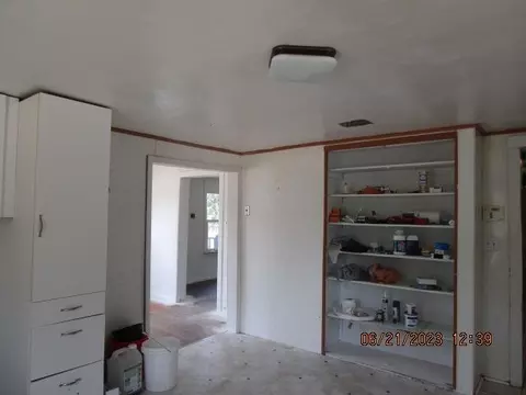 3250 Walton, Flint, MI 48504 photo 3