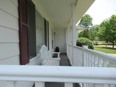 419 Windmill Pt, Flushing, MI 48433 photo 4