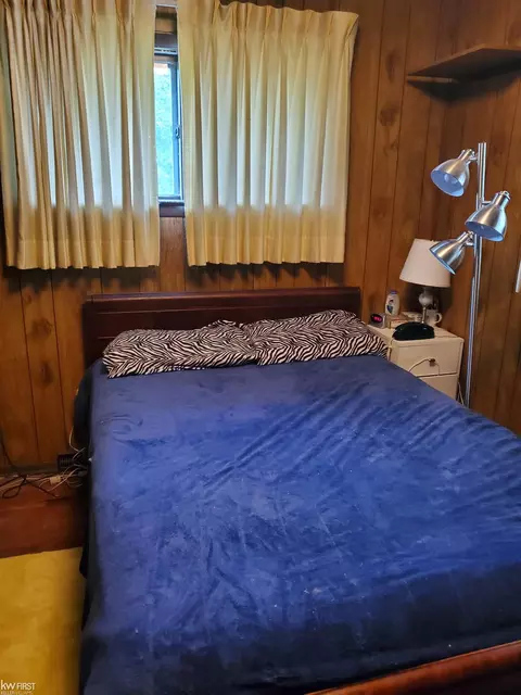 951 Hughes, Flint, MI 48503 photo 12