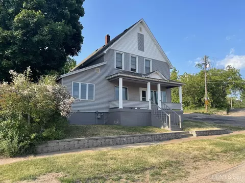 402 Bluff, Negaunee, MI 49866