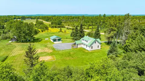 10198 Eilola, Pelkie, MI 49958