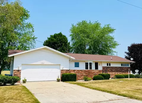 151 E Youngs Ditch, Bay City, MI 48708 photo 2