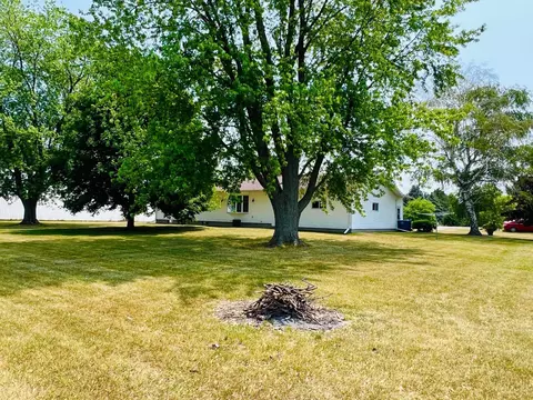 151 E Youngs Ditch, Bay City, MI 48708 photo 28