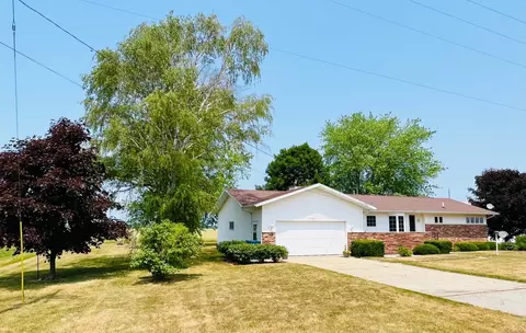 151 E Youngs Ditch, Bay City, MI 48708
