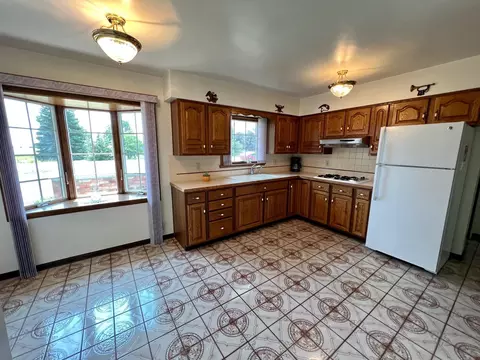 151 E Youngs Ditch, Bay City, MI 48708 photo 9