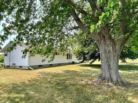 151 E Youngs Ditch, Bay City, MI 48708 photo 31
