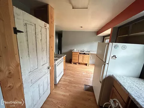 1610 Raspberry, Flint, MI 48507 photo 9