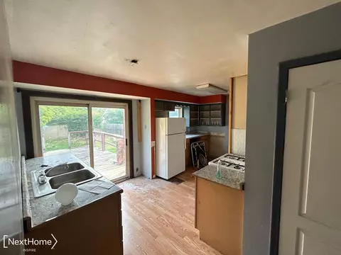 1610 Raspberry, Flint, MI 48507 photo 7