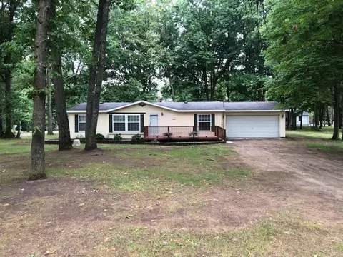 8740 Trillium, Farwell, MI 48622