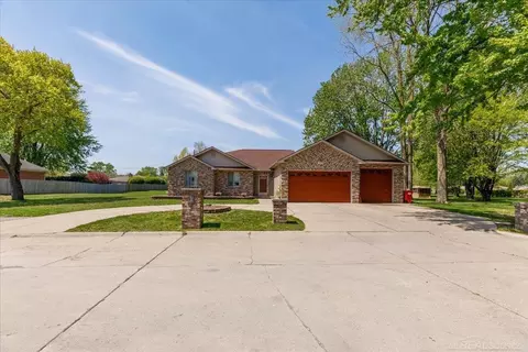 31473 Leota, Fraser, MI 48026