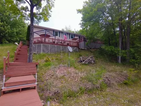 1563 Lakeshore, Gladwin, MI 48624 photo 2