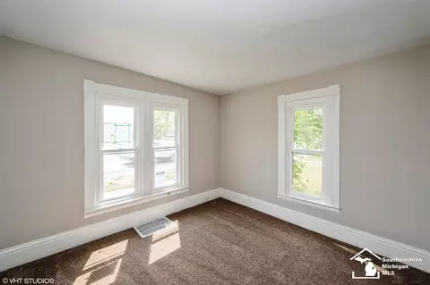 516 Division, Adrian, MI 49221 photo 5