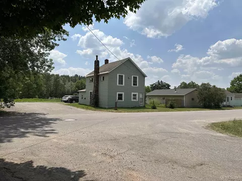 211 Simpson, Palmer, MI 49871