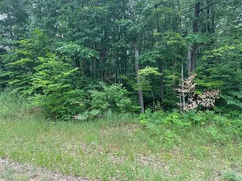 Nhn N Eberhart, Harrison, MI 48625