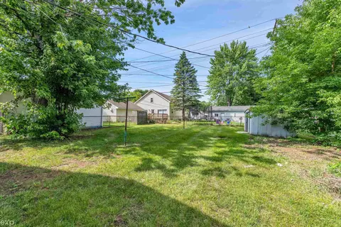948 Liberty St, Algonac, MI 48001 photo 25