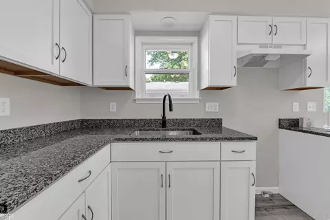 948 Liberty St, Algonac, MI 48001 photo 14