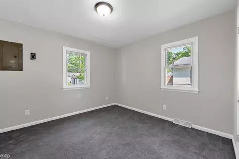 948 Liberty St, Algonac, MI 48001 photo 20