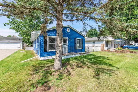 948 Liberty St, Algonac, MI 48001 photo 6