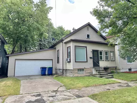 504 N Mclellan St, Bay City, MI 48708