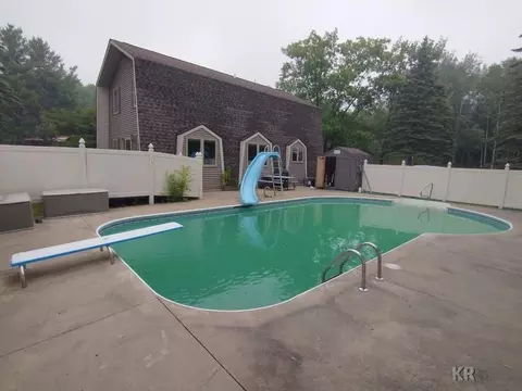 1721 Linksview, Gladwin, MI 48624 photo 8