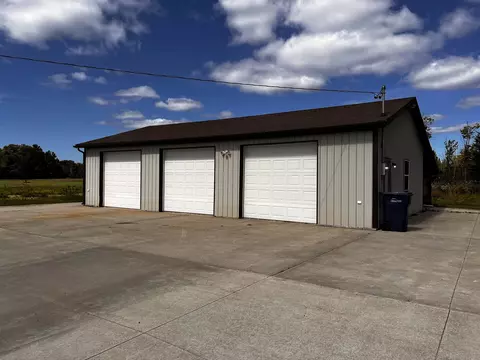 Exterior - 562 S Harrison, Harrison, MI 48625 photo 9 of 24