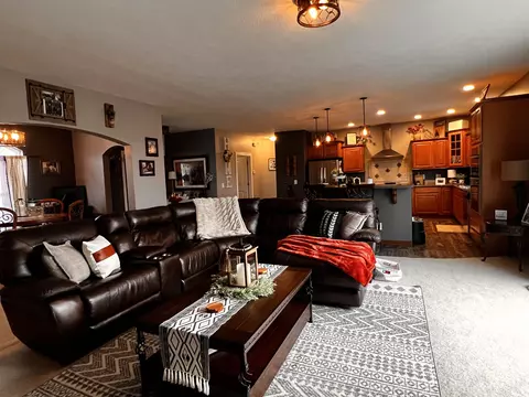 Living - 562 S Harrison, Harrison, MI 48625 photo 3 of 5