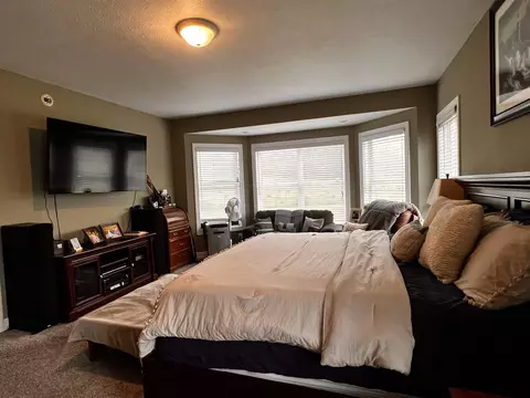 Bedroom - 562 S Harrison, Harrison, MI 48625 photo 2 of 10