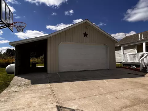 Exterior - 562 S Harrison, Harrison, MI 48625 photo 7 of 24