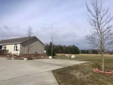 Other - 562 S Harrison, Harrison, MI 48625 photo 4 of 5