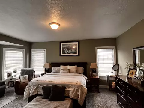 Bedroom - 562 S Harrison, Harrison, MI 48625 photo 3 of 10