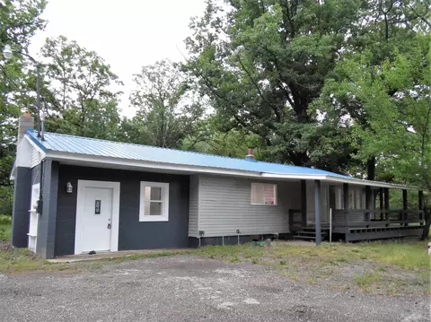28 Bradford, Midland, MI 48640