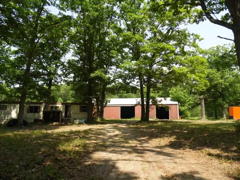 34 Bradford, Midland, MI 48640