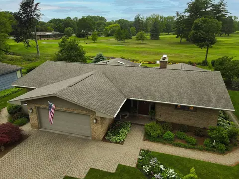 527 Hillcrest, Midland, MI 48640